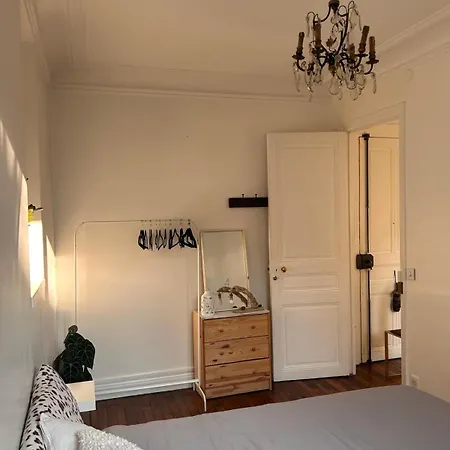 Apartment Bright Bedroom, Private Entrance *
